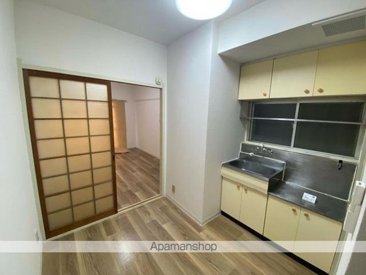 香川県高松市多賀町3丁目の賃貸マンションの内装