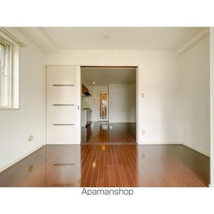 ヴィクトリアンコート船橋の居間