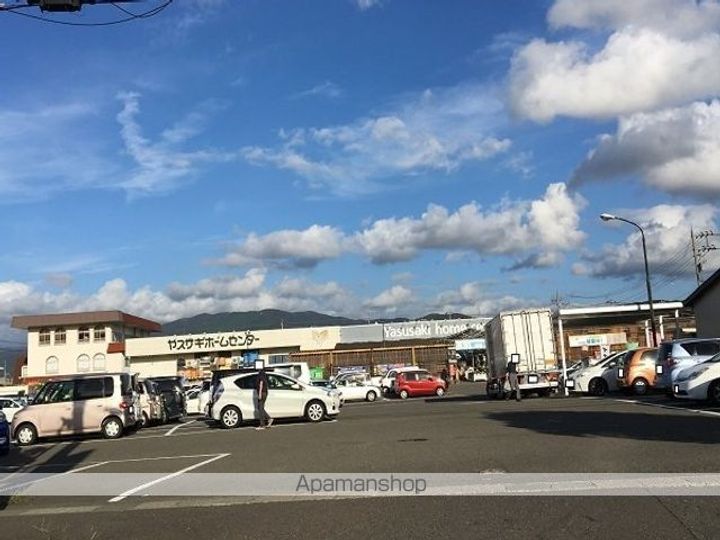 クレインの周辺