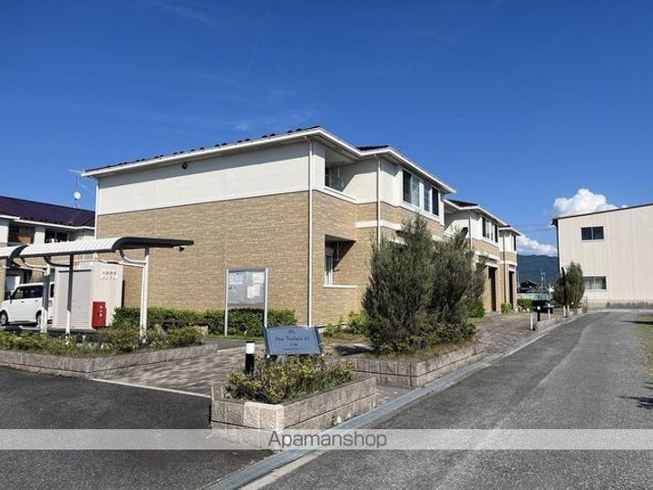 滋賀県愛知郡愛荘町野々目の賃貸アパートの外観