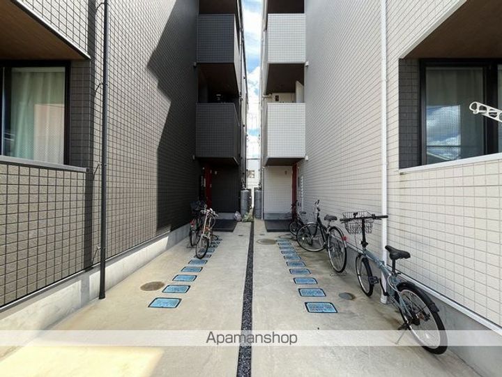 WARREN KUBOMIⅠの外観