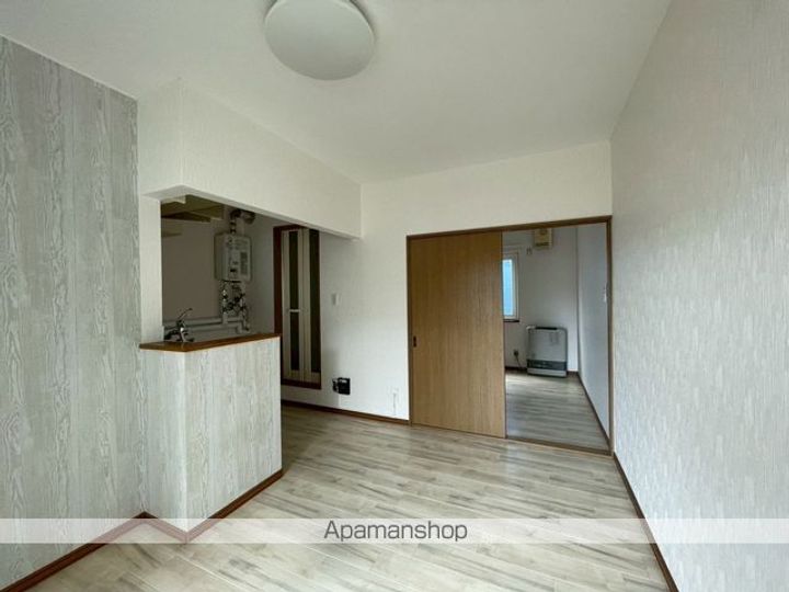 フラッグⅡの居間