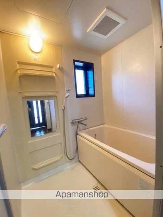 フォブール新居ⅡAA202の風呂