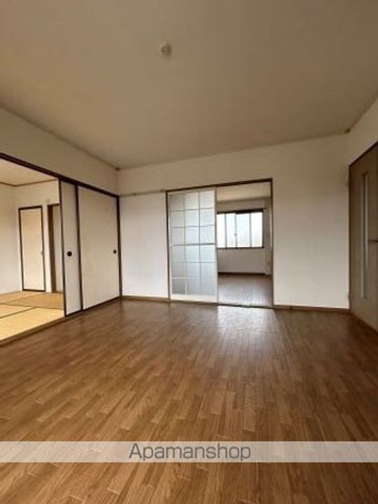 サニーヒルB202の居間