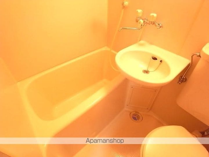 フラット程久保の風呂