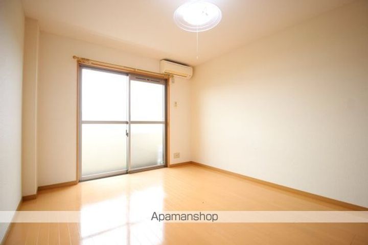 シューフルールⅥ306の居間