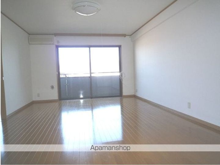 クリアスプリング中央 2番館303の居間