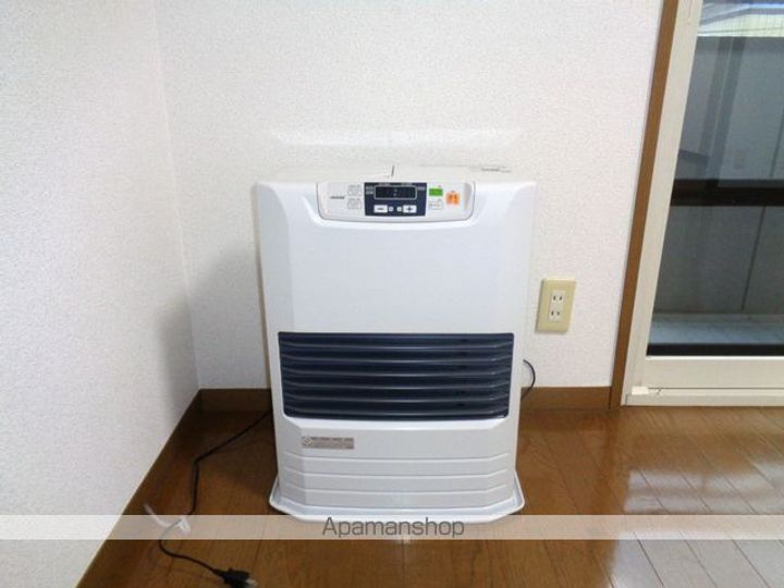 ハイカムール白銀202の内装