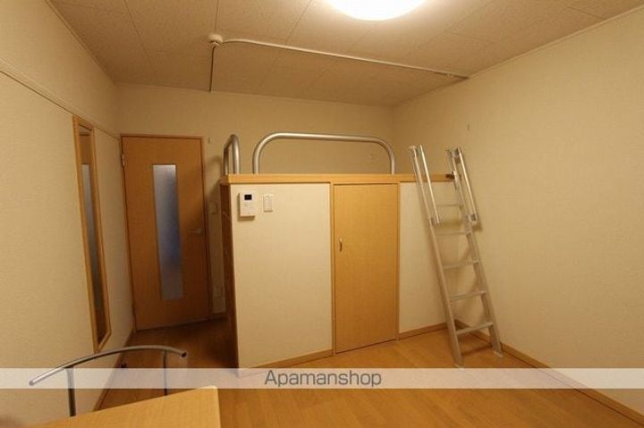 レオネクストマイヒルズ8843の居間