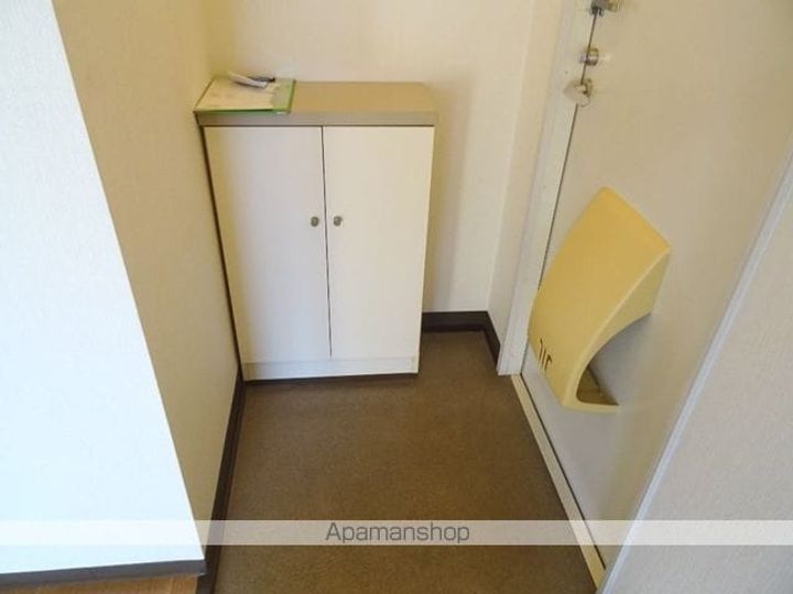 グレースフジ C棟の玄関