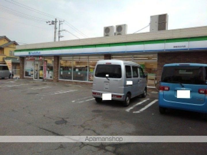 愛媛県新居浜市庄内町5丁目の賃貸アパート203の周辺