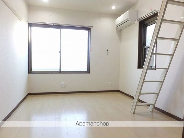 KG八潮Ⅰの居間