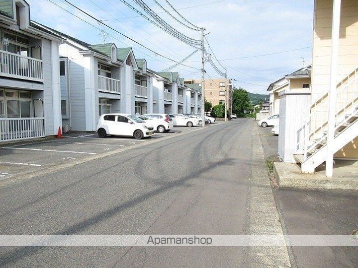 タウンハウスヨシダAの周辺