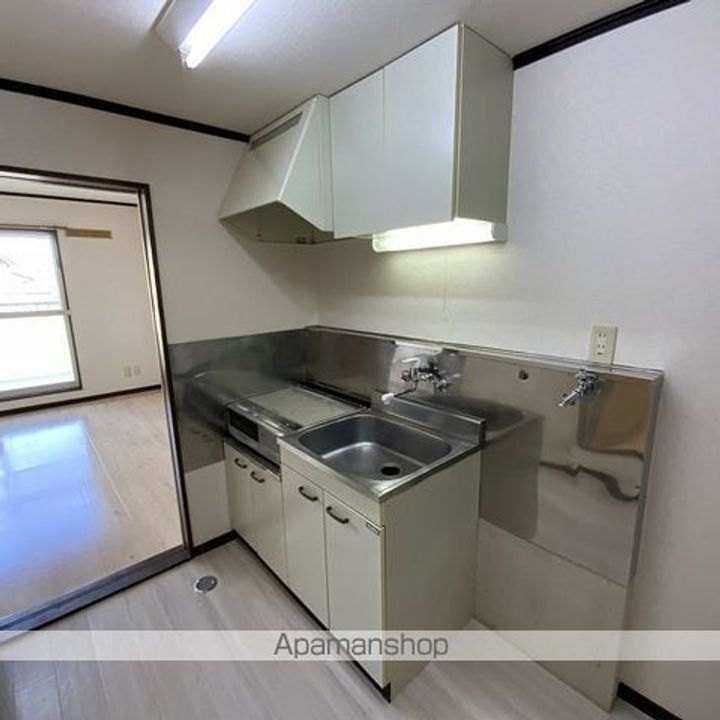 シャトーリオン南原Ⅰ102のキッチン