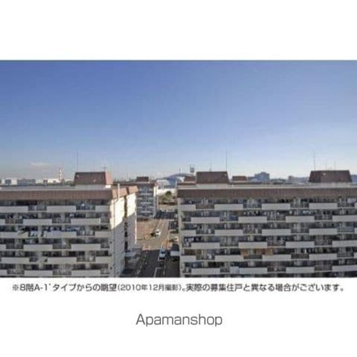 東京都江東区辰巳2丁目の賃貸マンションの外観