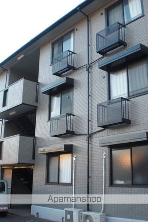 高島マンション105の外観