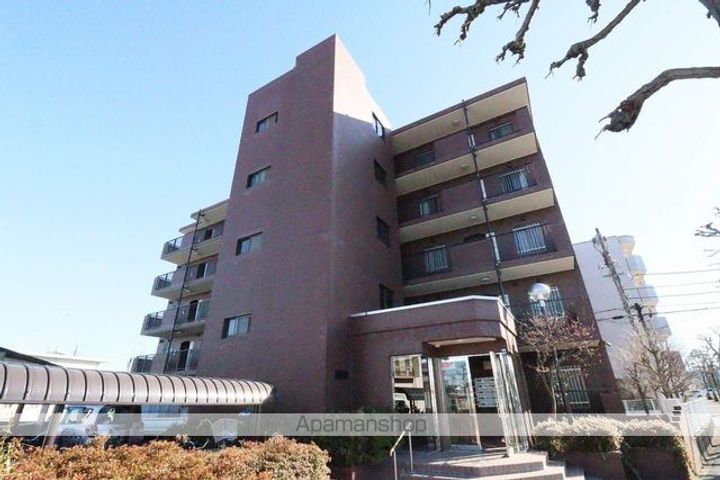 アーク河辺の外観