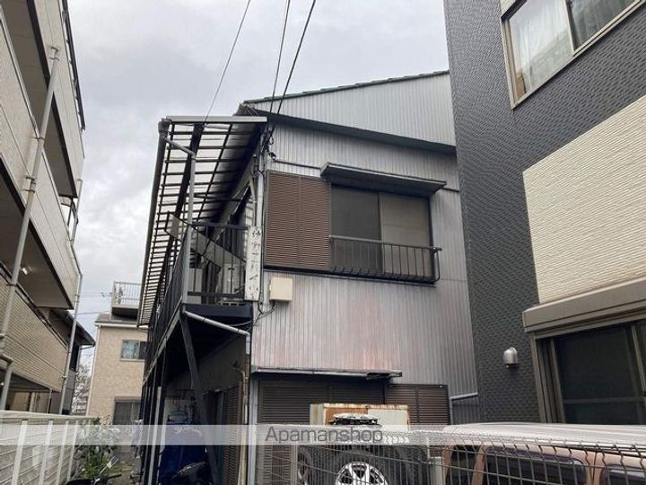 栄ハイツの外観