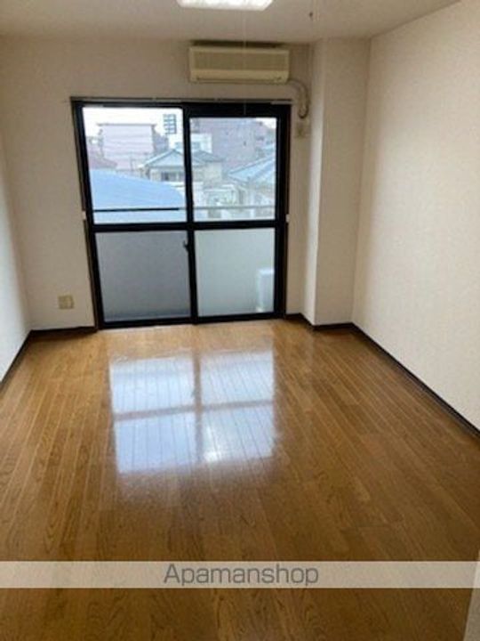 プリミエール若草の居間