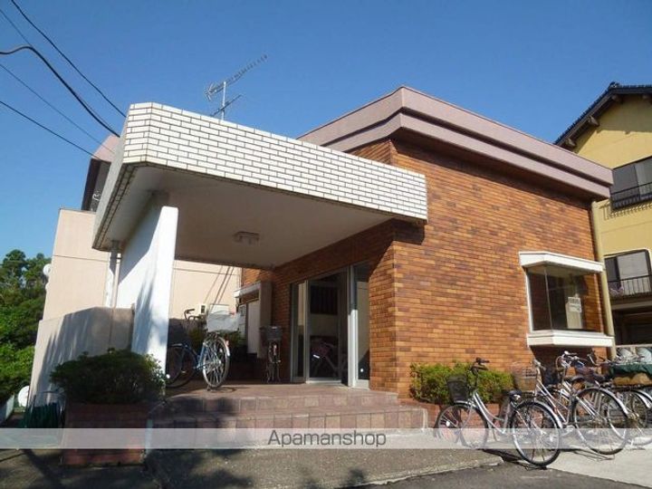 斉丸マンションの外観