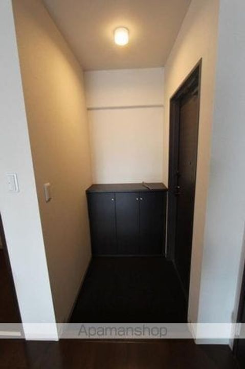 香川県高松市瓦町1丁目の賃貸マンションの玄関