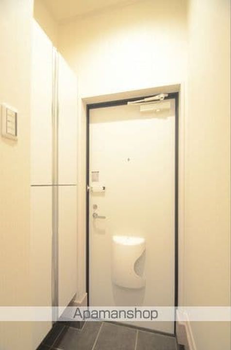 カルミア201の玄関