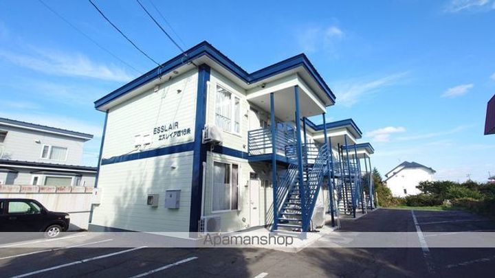 エスレイア西16条202の外観