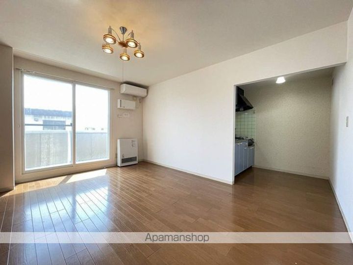 NEO21(ネオ21)303の居間