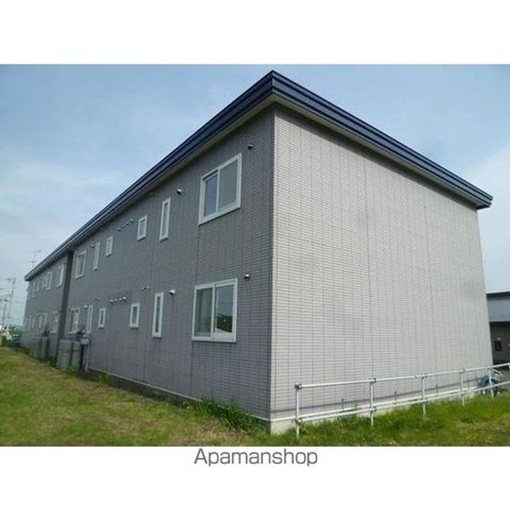 プラージュの外観