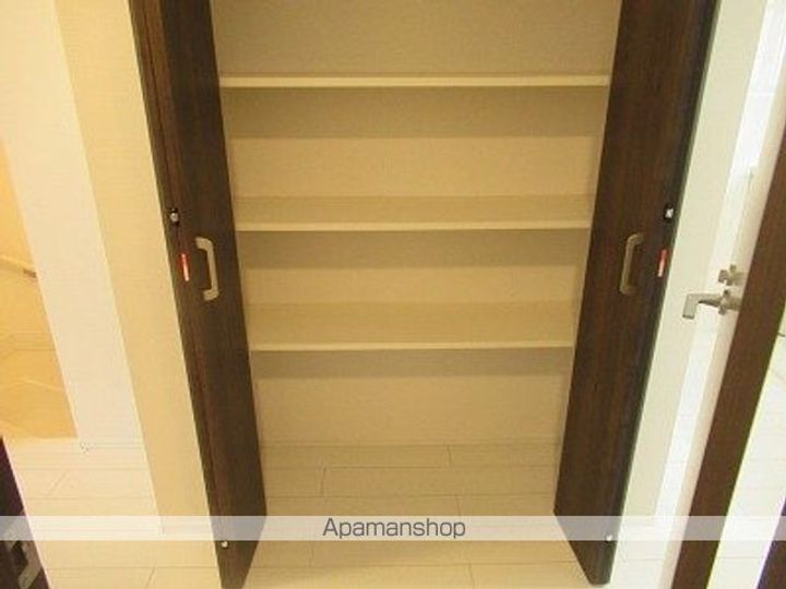 岩手県盛岡市高松2丁目の賃貸アパートの内装
