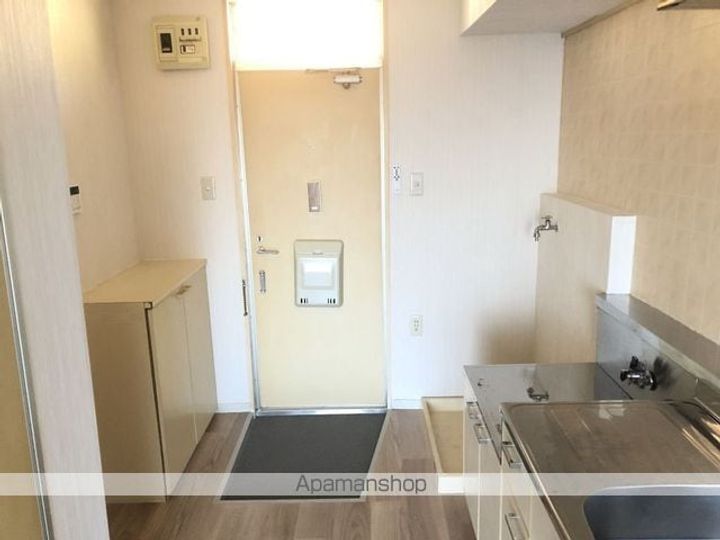 ベルコーポ206の玄関