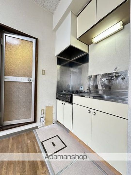 ヴァンベール亀田103のキッチン