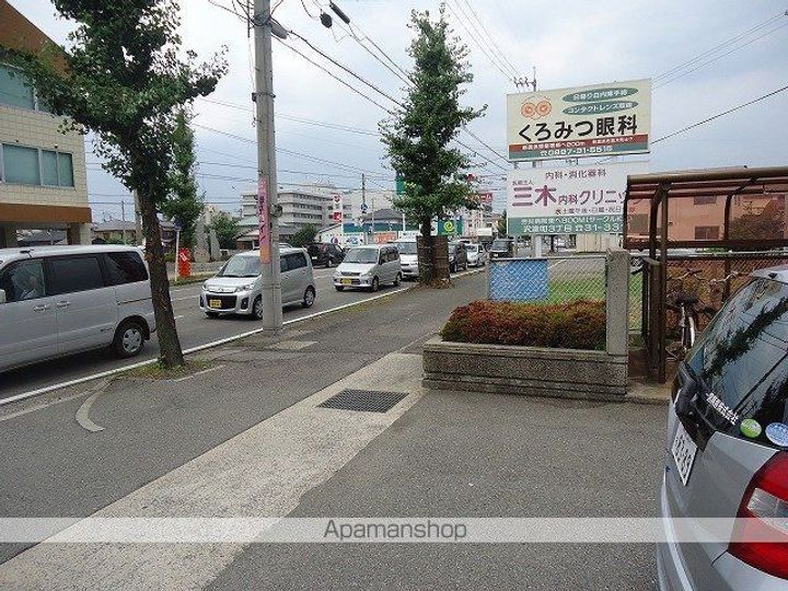 ワールドテラスの周辺