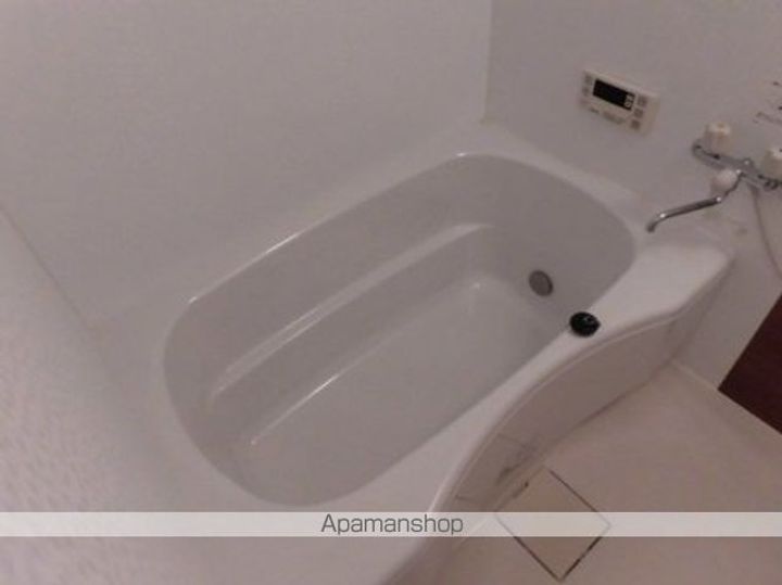 コートクレールの風呂