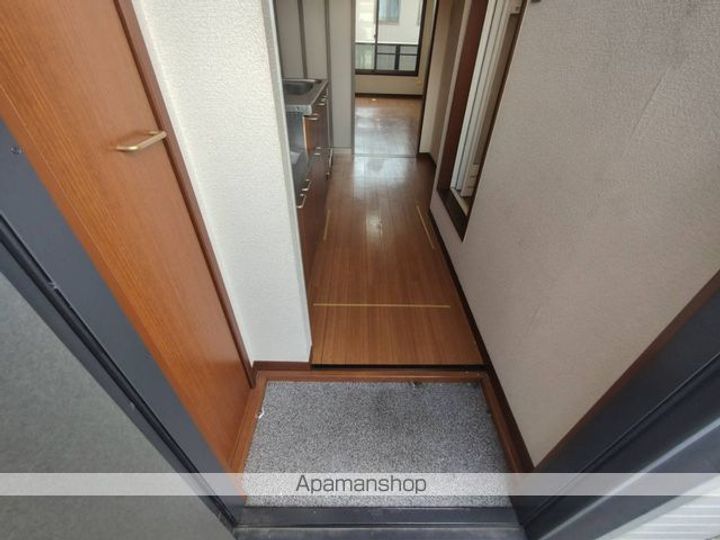 セゾン・ボヌール206の玄関