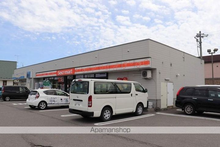 センチュリーD101の周辺