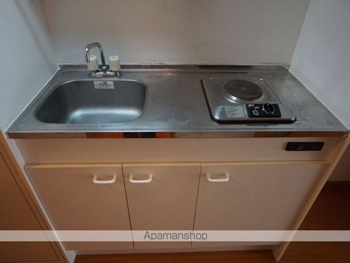 ハイツ東大手の内装