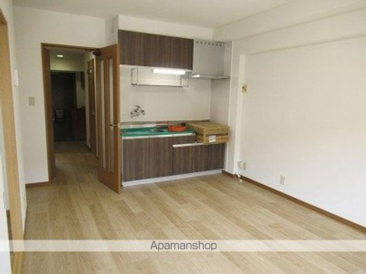 プラザ本町イーストの内装