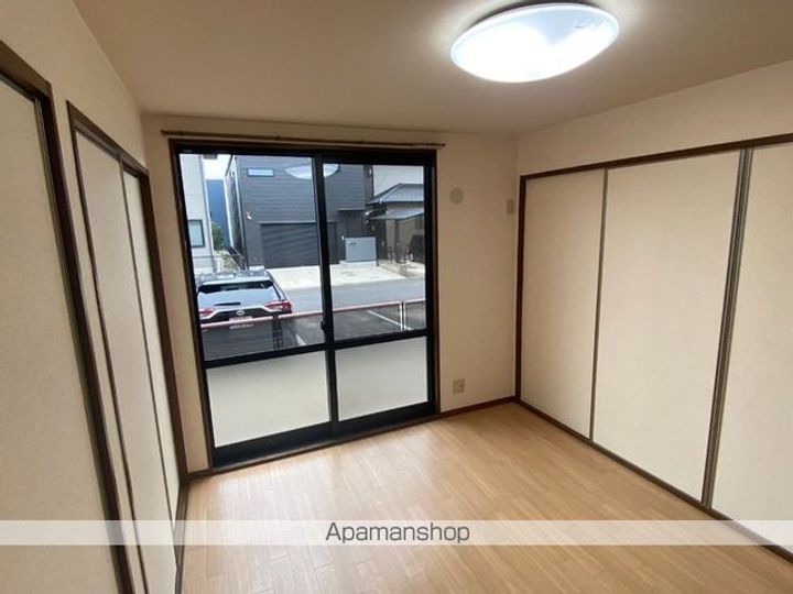 フローラ神領 Bの内装