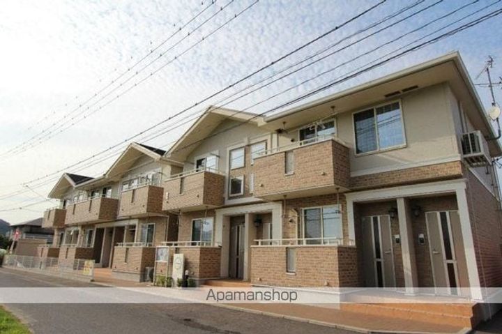 香川県高松市香西東町の賃貸アパートの外観