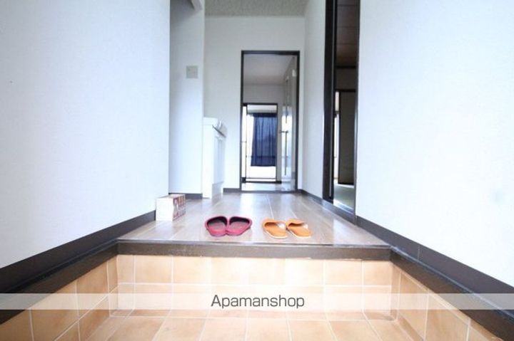 アガナハイツの玄関