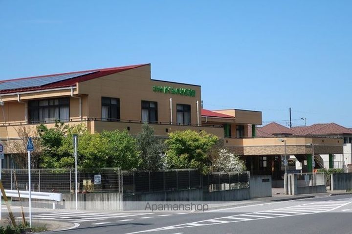 MAHANA WESTの周辺