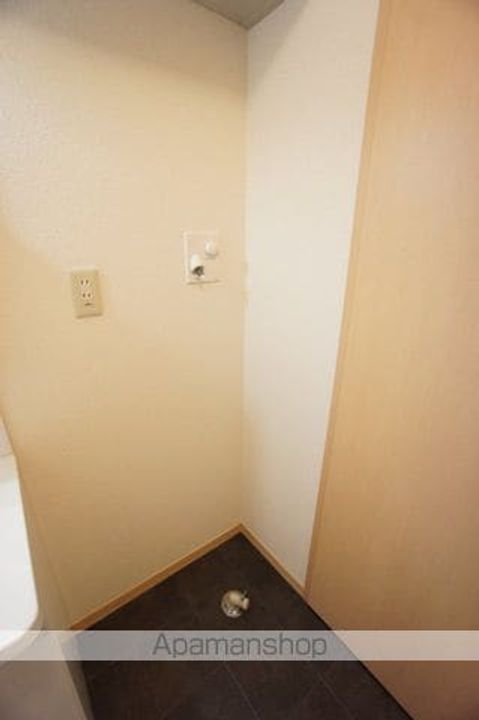 パレスバーディスA棟202の内装