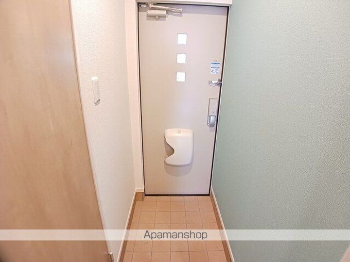 グリーンヒルズAの玄関