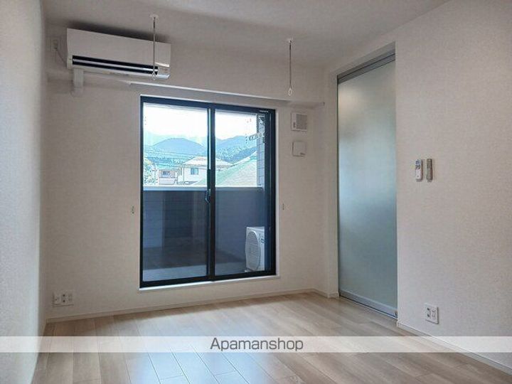 レジデンス KIDAーCの居間