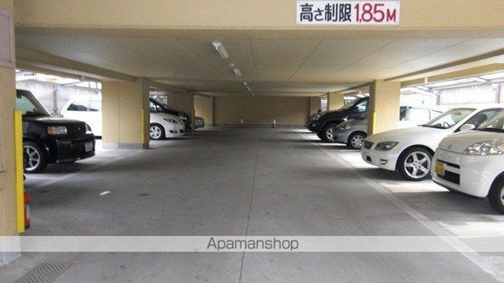 オオタ大針ビルの内装