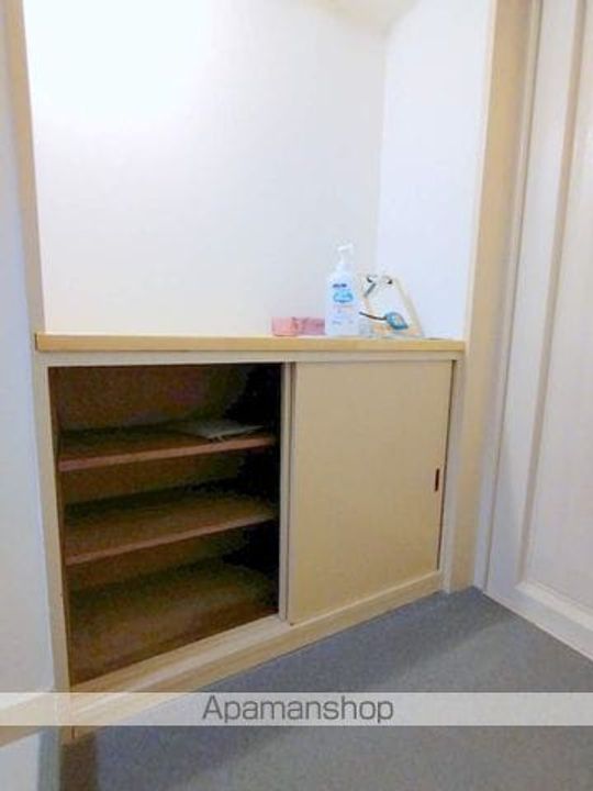 神奈川県横浜市青葉区新石川2丁目の賃貸マンションの内装