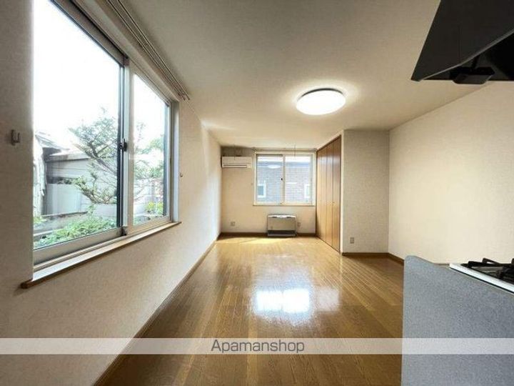 はうす光1-Cの内装