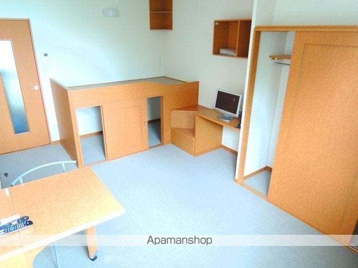 レオパレスルーチェⅡの居間