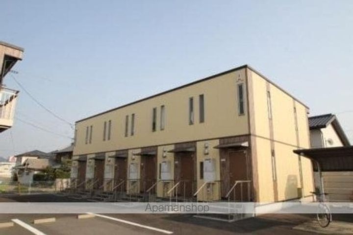 グレースタウンⅡ A棟A105の外観